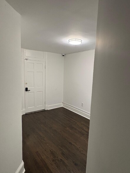 Primary Photo - 134 U St NW