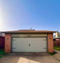 Building Photo - Cozy Rental in NW OKC!