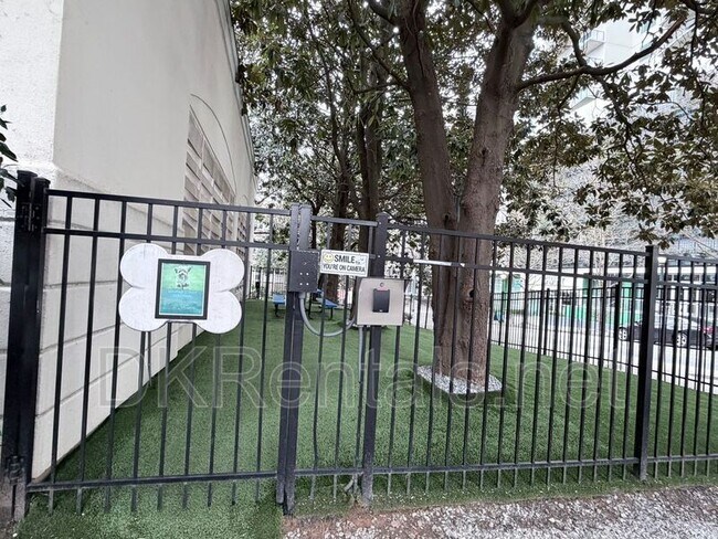 Building Photo - 199 14th St NE