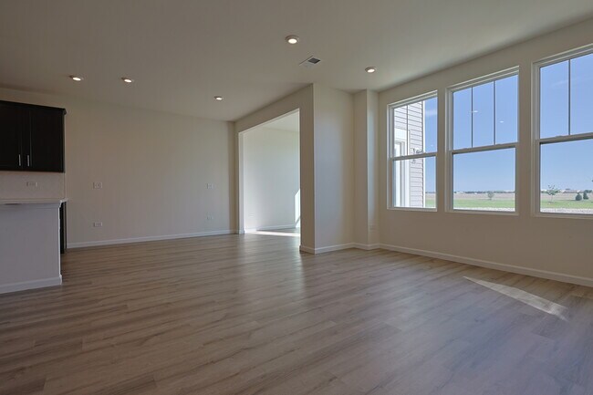 Building Photo - 2287 Ryegrass Ln