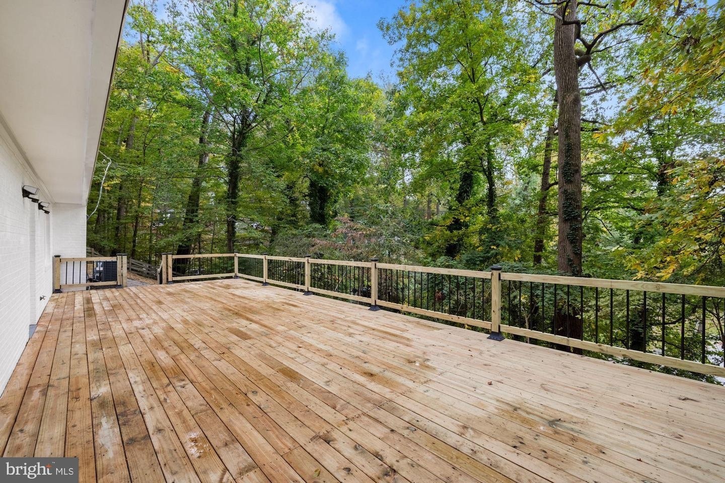 Building Photo - 2929 Stanton Ave