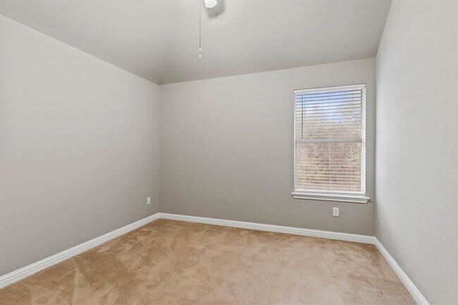 Building Photo - 2020 Petrified Forest Dr