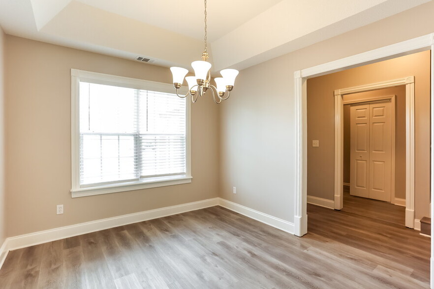 Building Photo - 139 Ivey Lake Pkwy