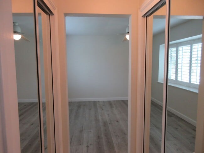 Building Photo - Beautifully updated Porter Ranch 3bed / 2 bath Home on Canby