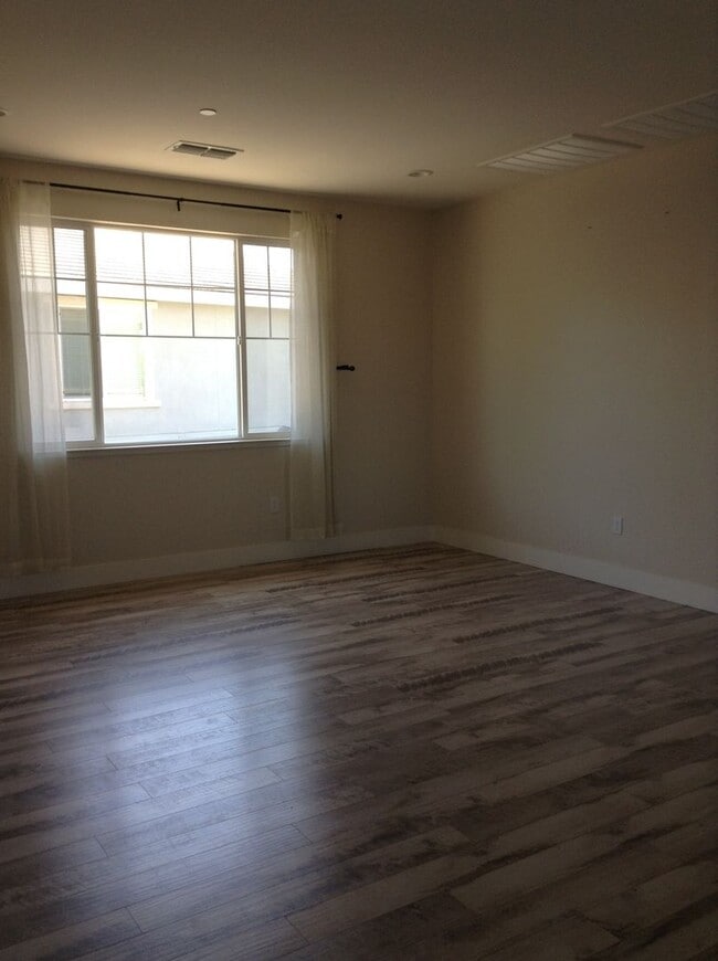 Building Photo - Excellent home in Livermore