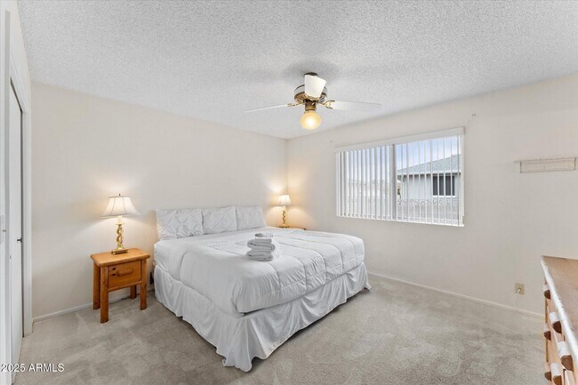 Building Photo - 5152 E Emerald Cir