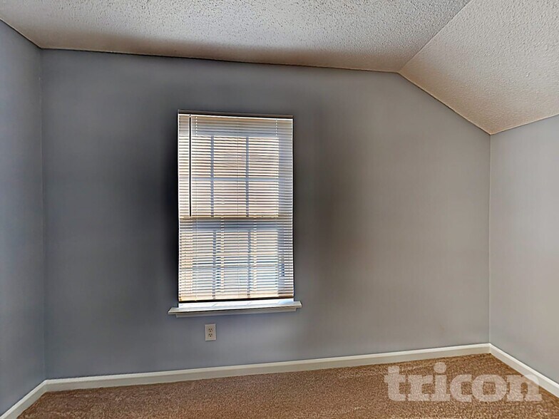 Building Photo - 316 Stimson Ln