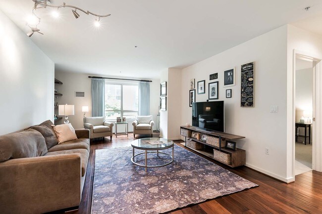 Building Photo - Luxury Condo at Park Terrace