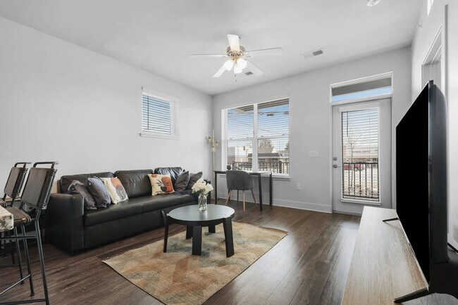 Primary Photo - 8506 Westfield Blvd