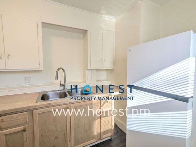 Building Photo - 30 Sewall St