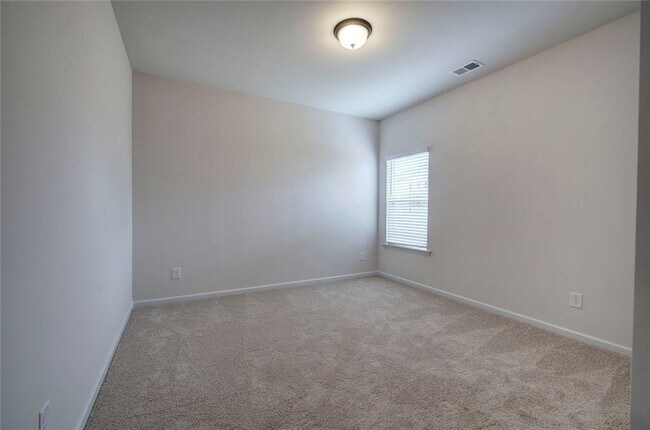 Building Photo - 503 Ozark Ln