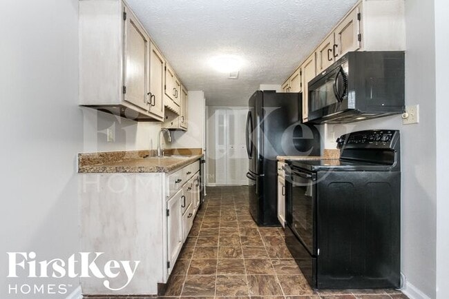 Building Photo - 7616 Gunyon Dr