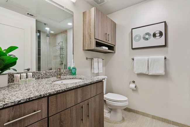 Building Photo - Midtown Studio! 50% Off Fees + $1,000 GC!