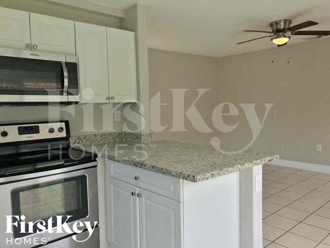 Building Photo - 18050 SW 142nd Ct