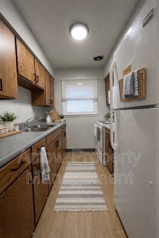 Building Photo - 1621 G-7