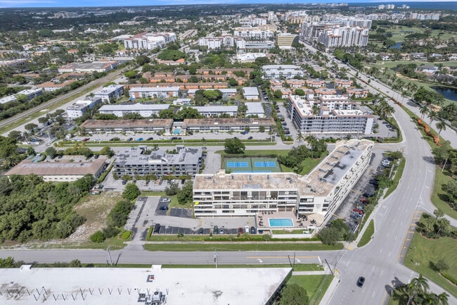 Building Photo - 1401 S Federal Hwy