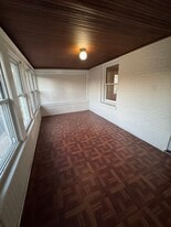 Building Photo - 1169 W Main St