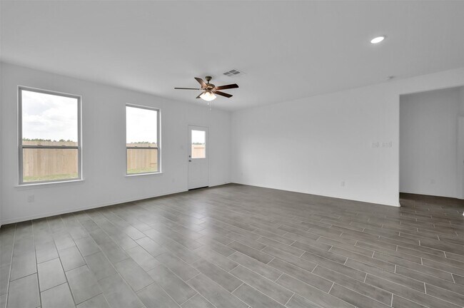 Building Photo - 9699 Caney Trails Rd