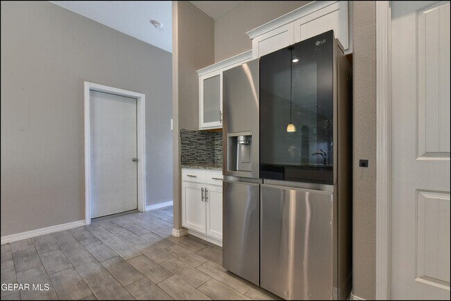 Building Photo - 917 Odle Pl