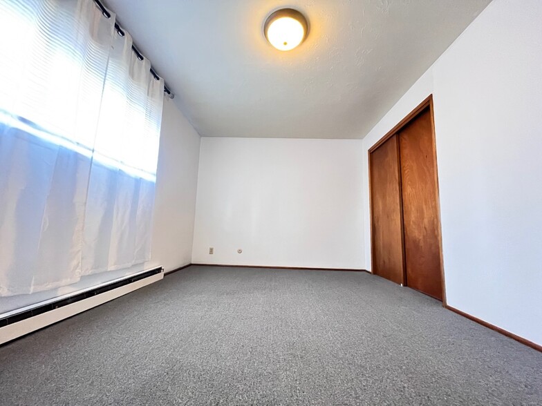 Spacious Bedroom - 1634 SW 114th St