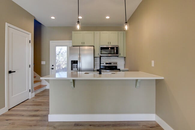 Building Photo - 102 Rosenwald St