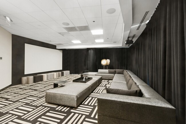 Building Photo - 1201 S Prairie Ave