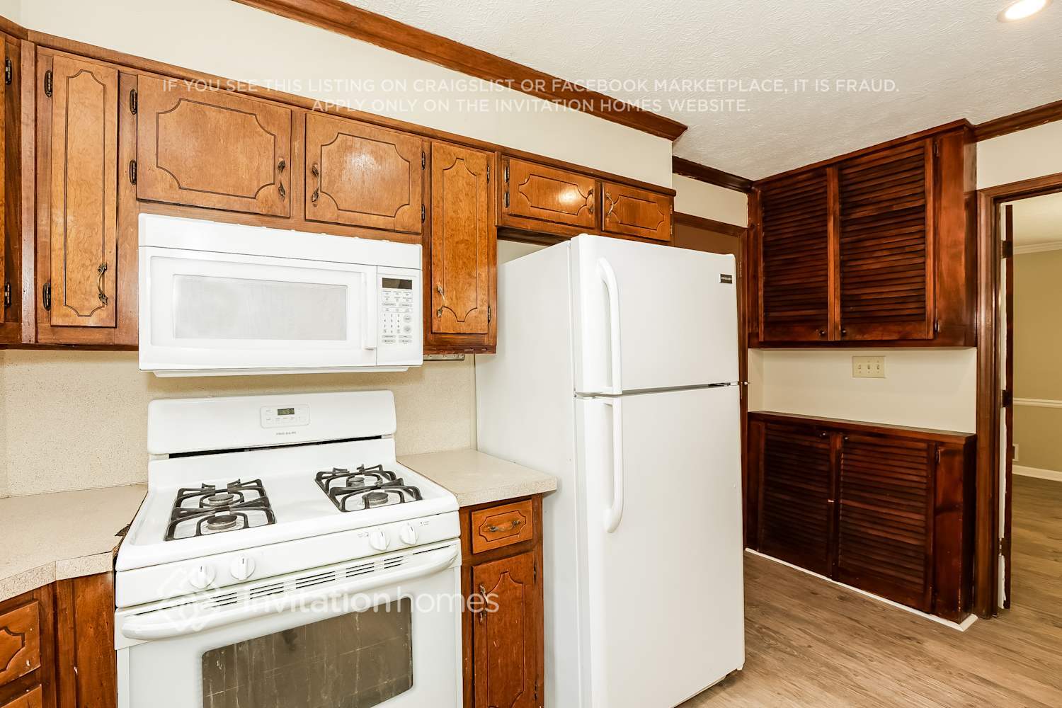 Building Photo - 5018 Stoney Point Cir