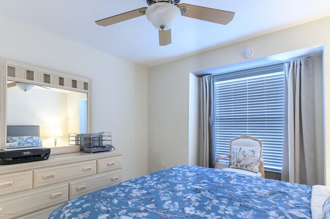 Building Photo - Turnkey Furnished Seasonal Rental – 2 Bedroom, 2 Bath in Burnt Store Marina