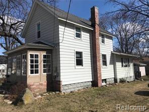 Building Photo - 329 1st St