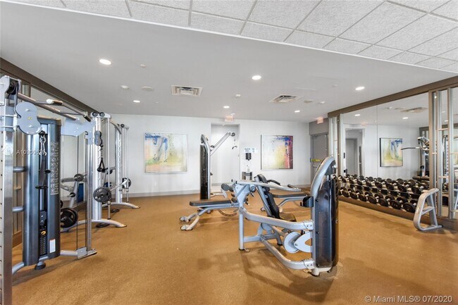 Building Photo - 5300 Paseo Blvd