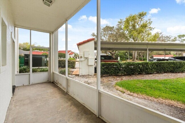 Building Photo - 443 Hamptoncrest Cir