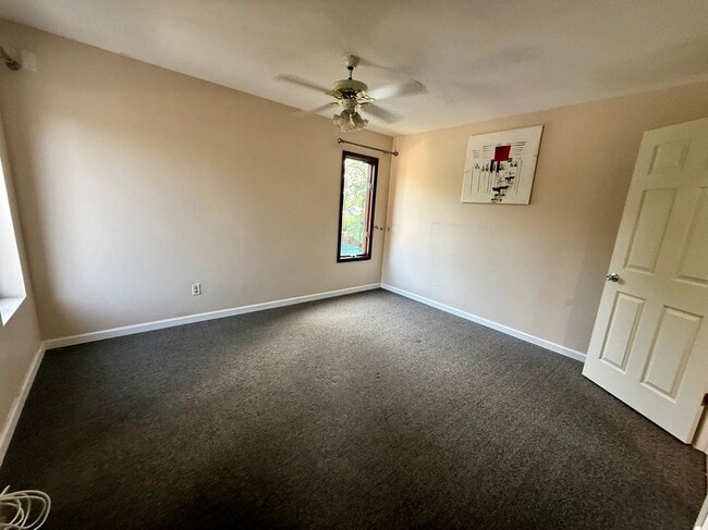 Building Photo - 333 Smithtown Blvd