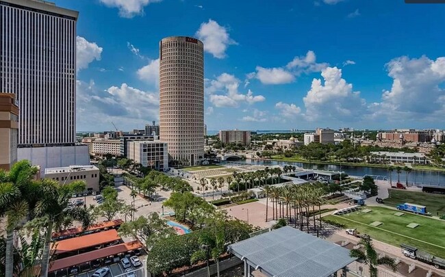 Building Photo - 777 N Ashley Dr