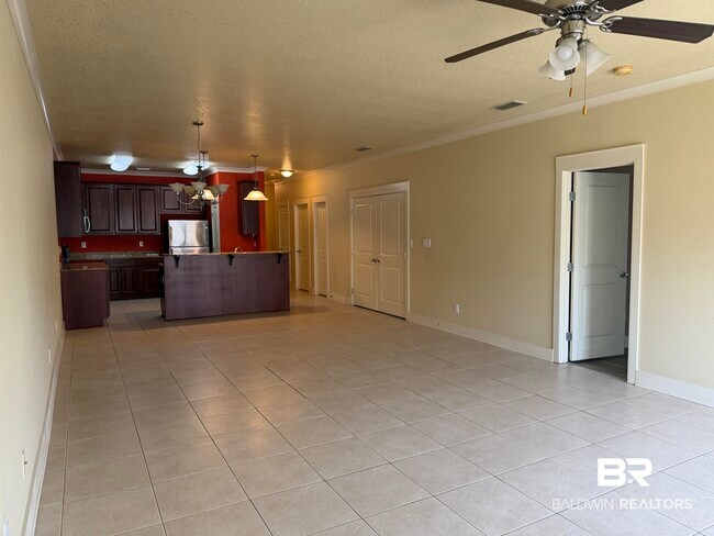 Building Photo - 501 Cotton Creek Dr