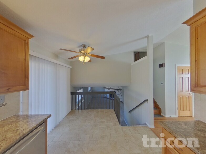 Building Photo - 5522 Buckskin Pass Dr N