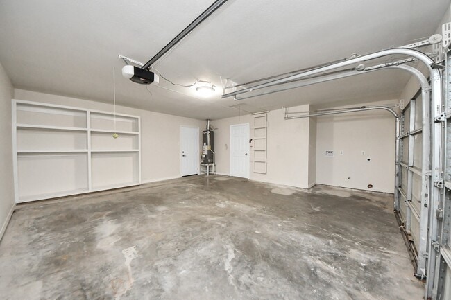 Building Photo - 11915 Binghamton Dr