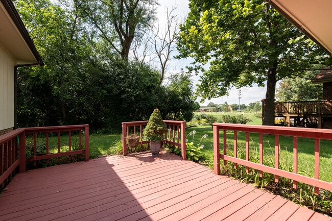 Building Photo - 13040 W Tanglewood Cir