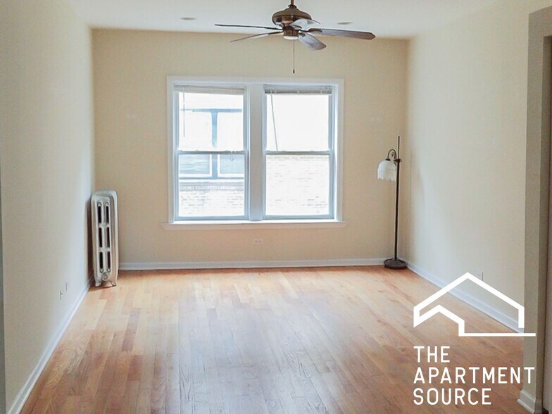 Building Photo - 3924 N Pine Grove Ave