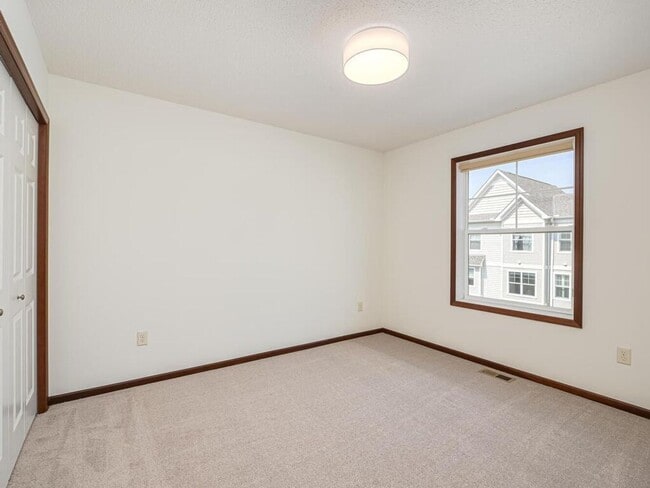 Building Photo - 8109 Kirkwood Ln N