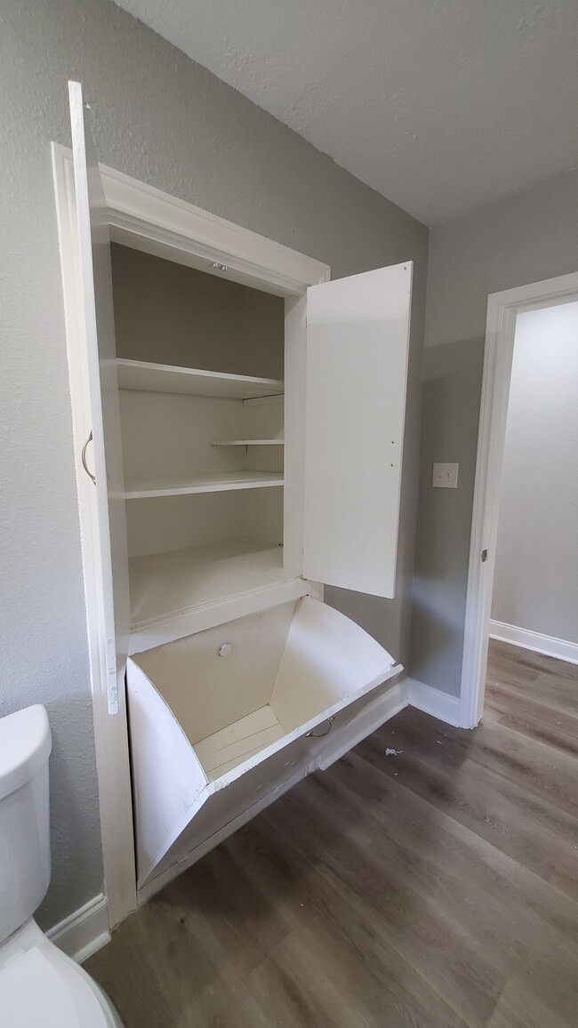 Bathroom 1 built ins - 320 S Ashbel St