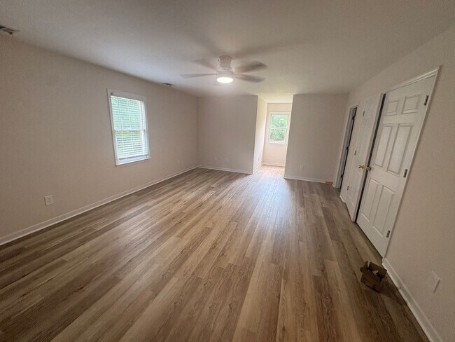 Building Photo - BOGART HOME | 4BD 3.5B