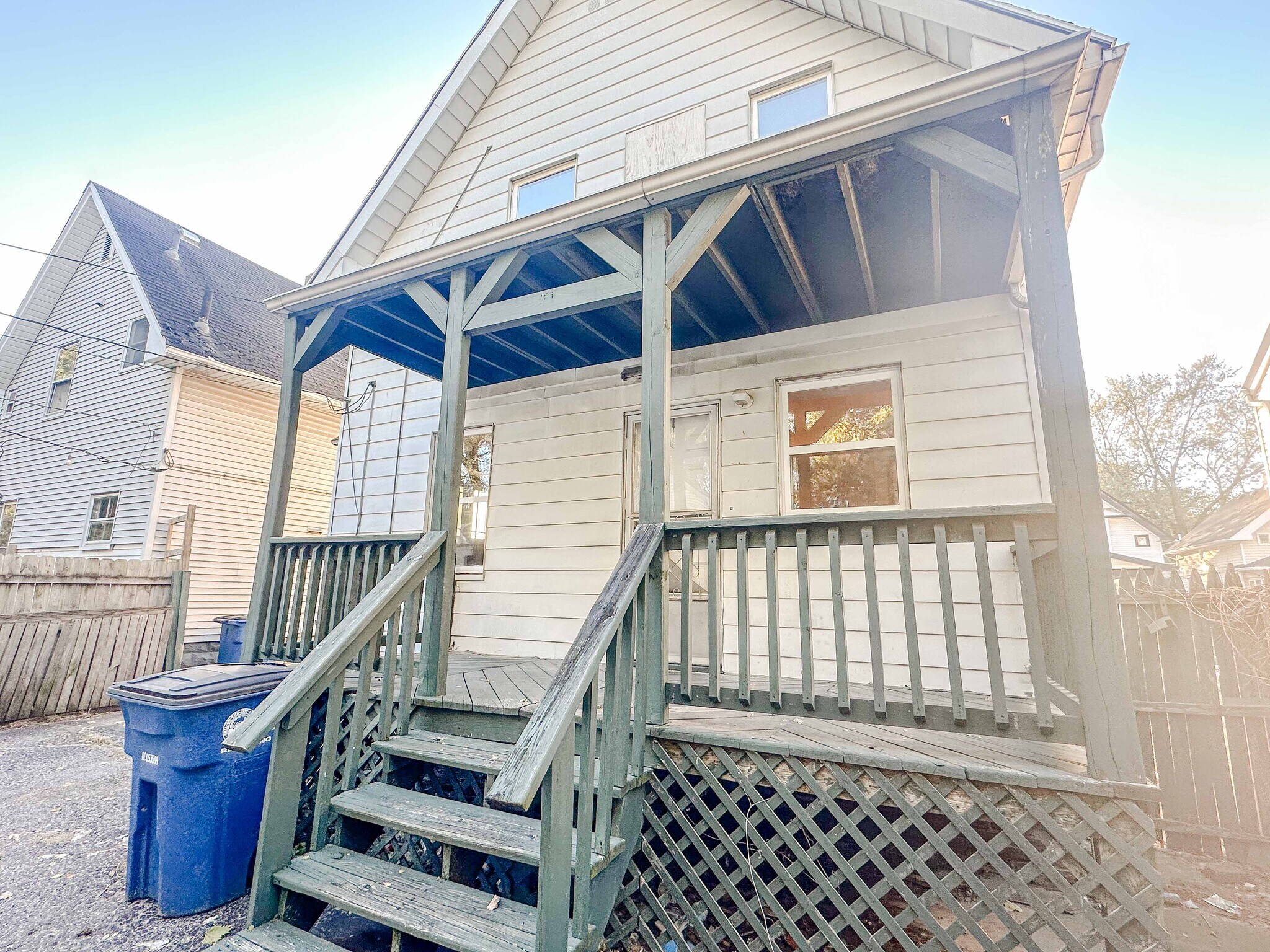 Building Photo - 4044 Asbury Dr