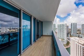 Building Photo - 200 Biscayne Blvd Way