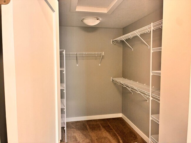 Building Photo - 3BR 2.5ba Townhome in Waukee