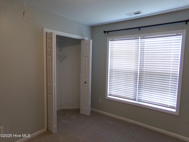 Building Photo - 119 Gooding Dr