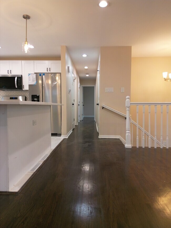 Building Photo - 1338 Jill Terrace