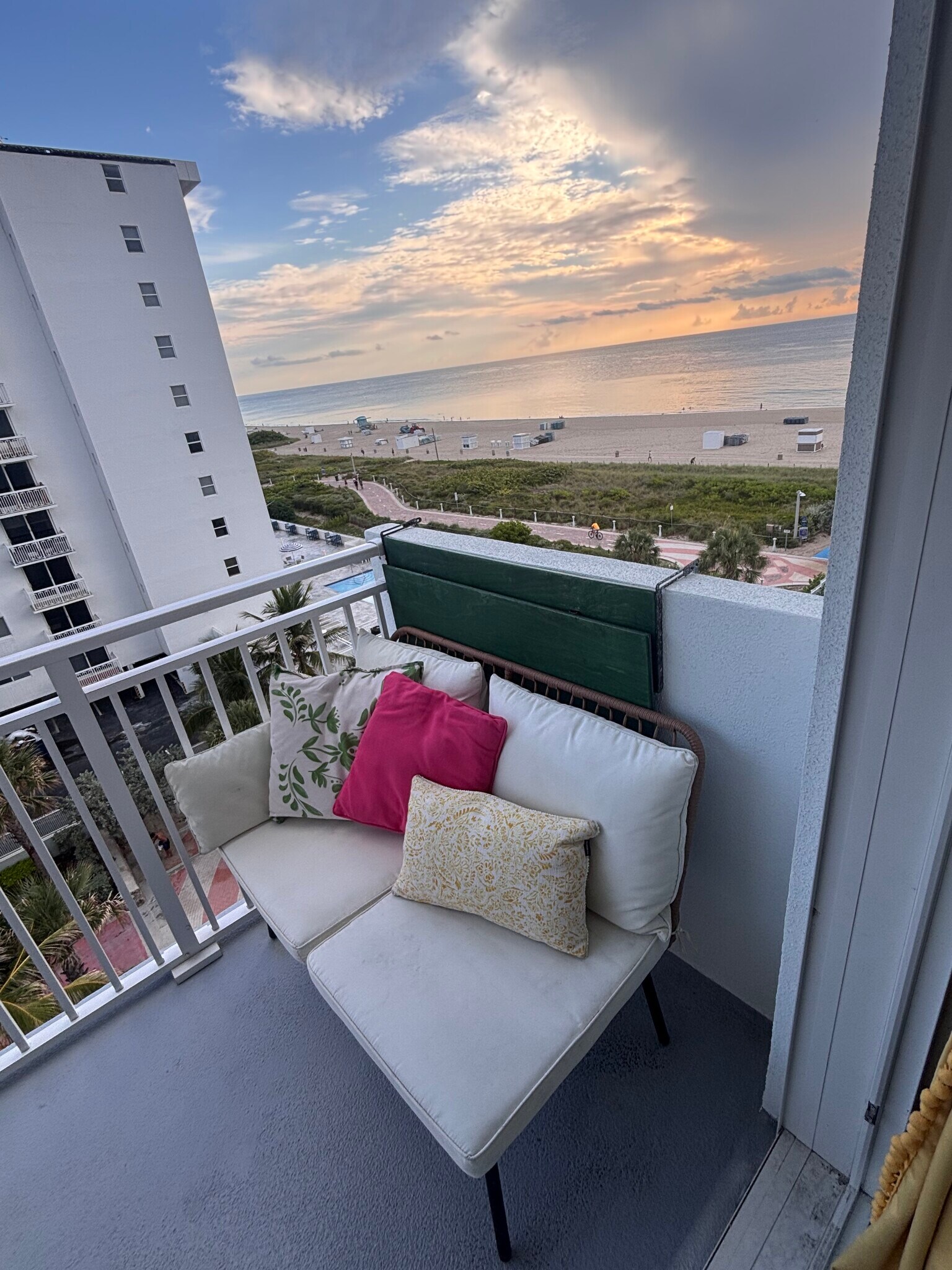 Building Photo - 345 Ocean Dr