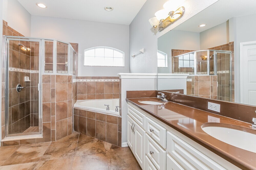 Building Photo - 7012 Brenton Manor Ln
