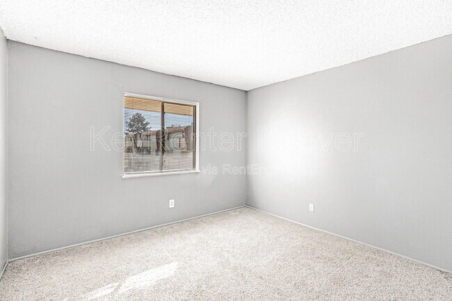 Building Photo - 10211 Ura Ln
