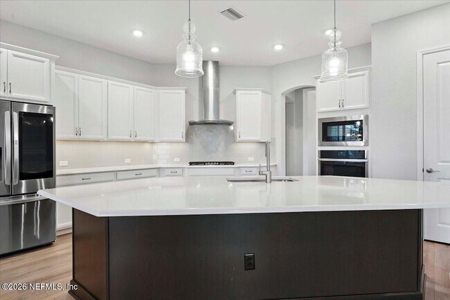 Building Photo - 52 Clarendon Rd